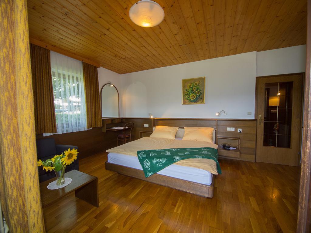 Kunstelj Pension Радовлица Экстерьер фото